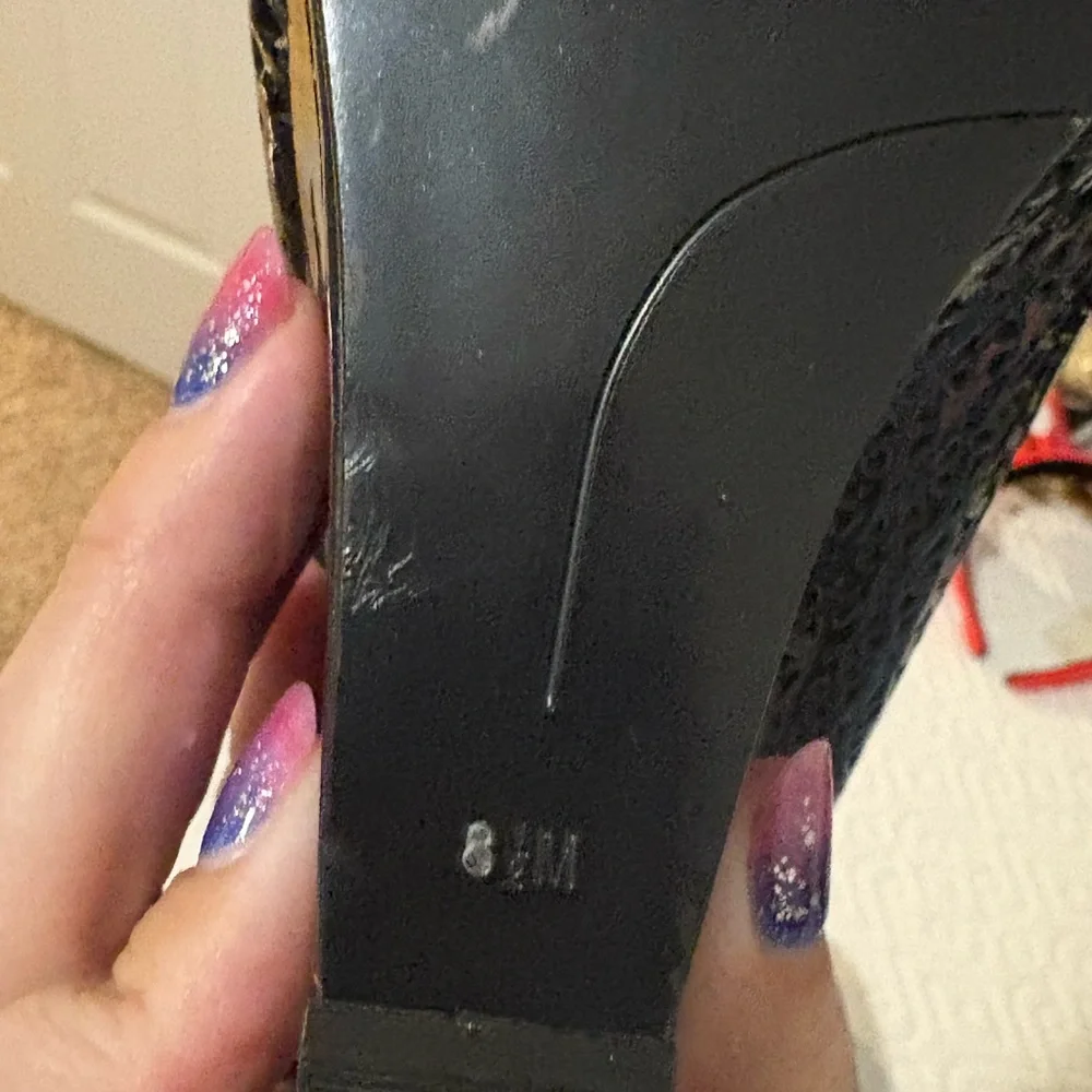 Nine West small scuffs